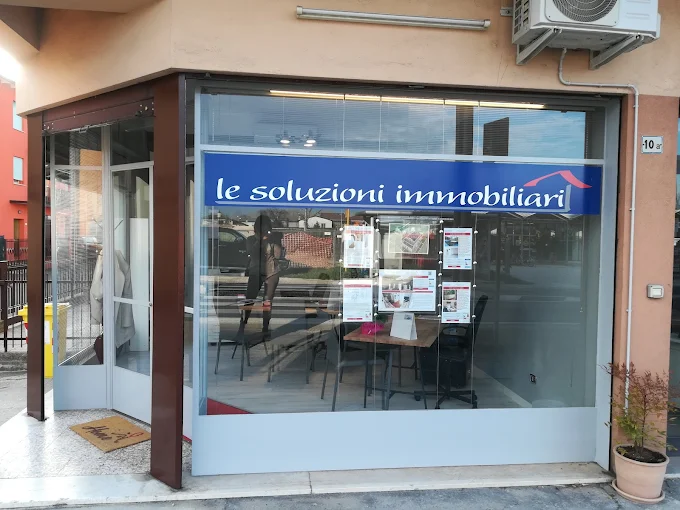 Agenzia immobiliare con geometri a Selvazzano
